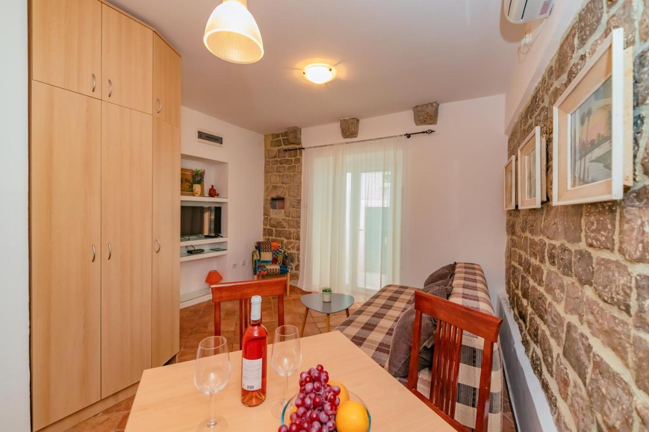 Apartments Bigovo Veljic ティヴァト エクステリア 写真