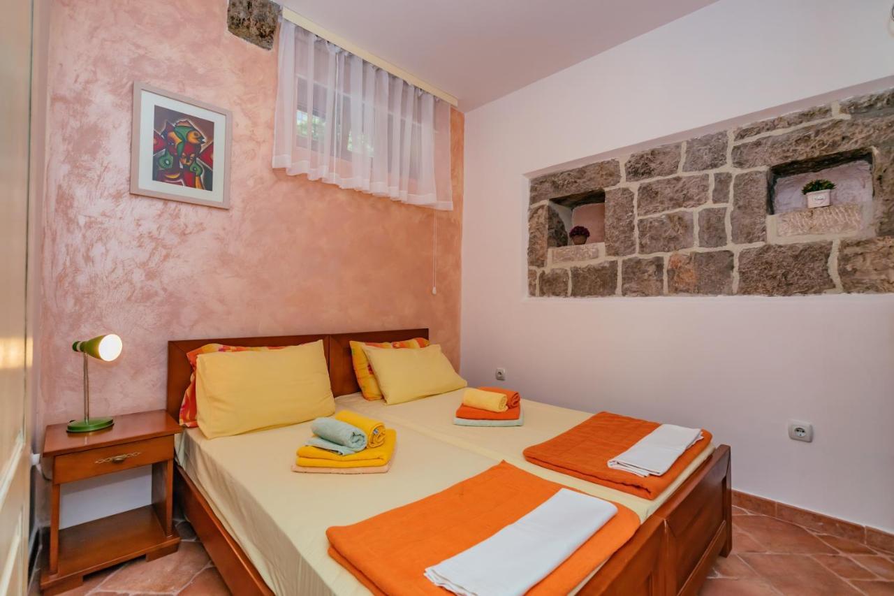 Apartments Bigovo Veljic ティヴァト エクステリア 写真