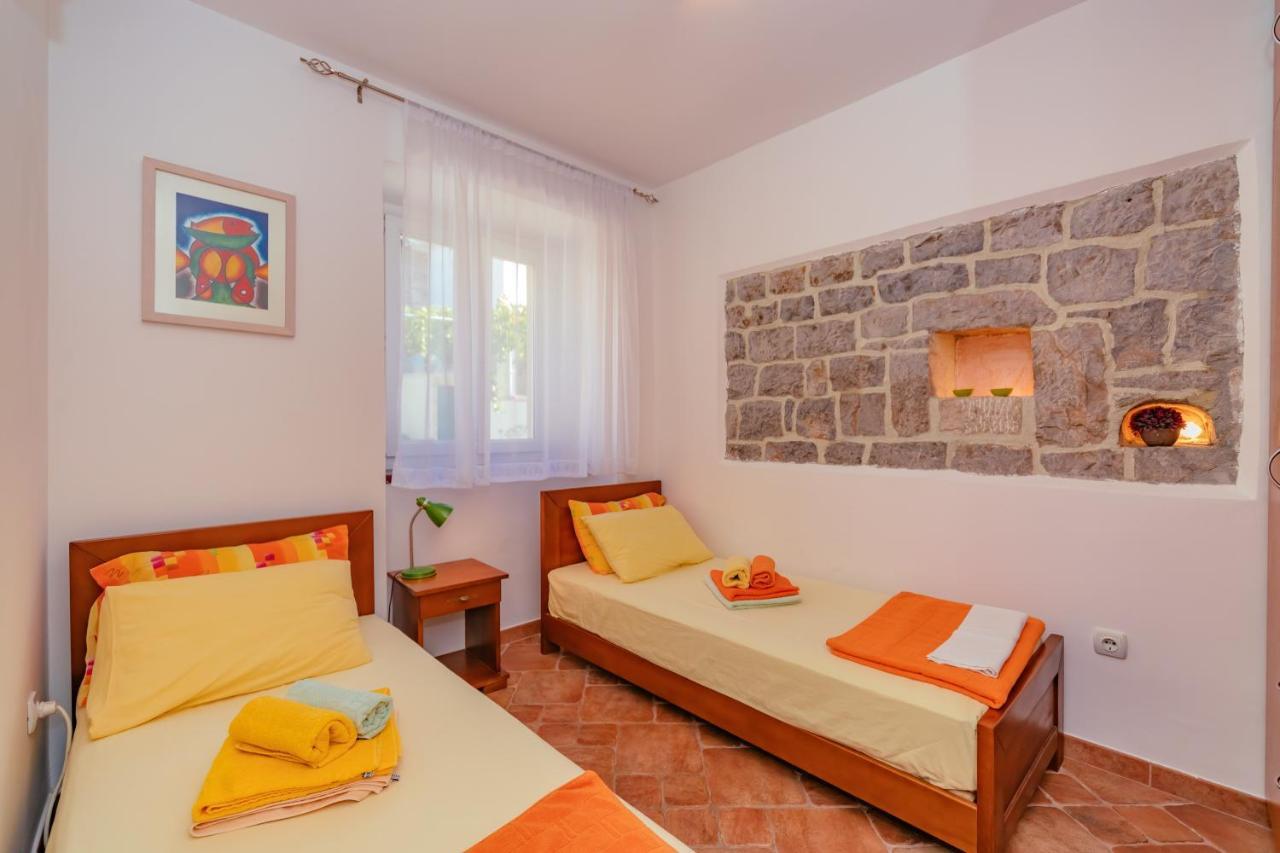 Apartments Bigovo Veljic ティヴァト エクステリア 写真