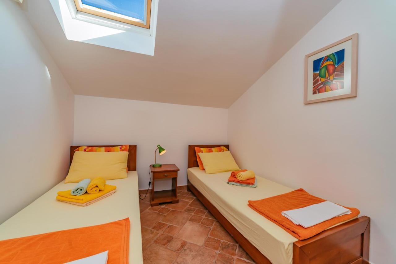Apartments Bigovo Veljic ティヴァト エクステリア 写真
