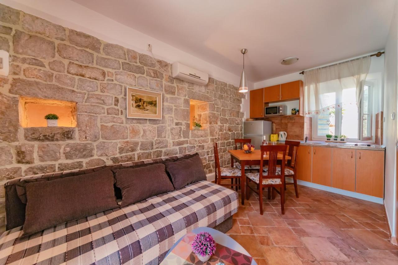 Apartments Bigovo Veljic ティヴァト エクステリア 写真