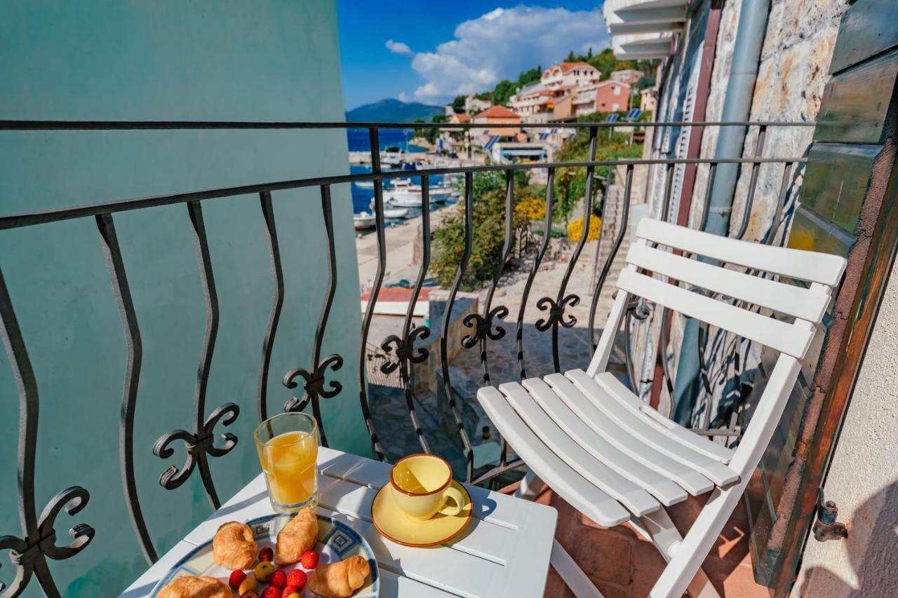 Apartments Bigovo Veljic ティヴァト エクステリア 写真