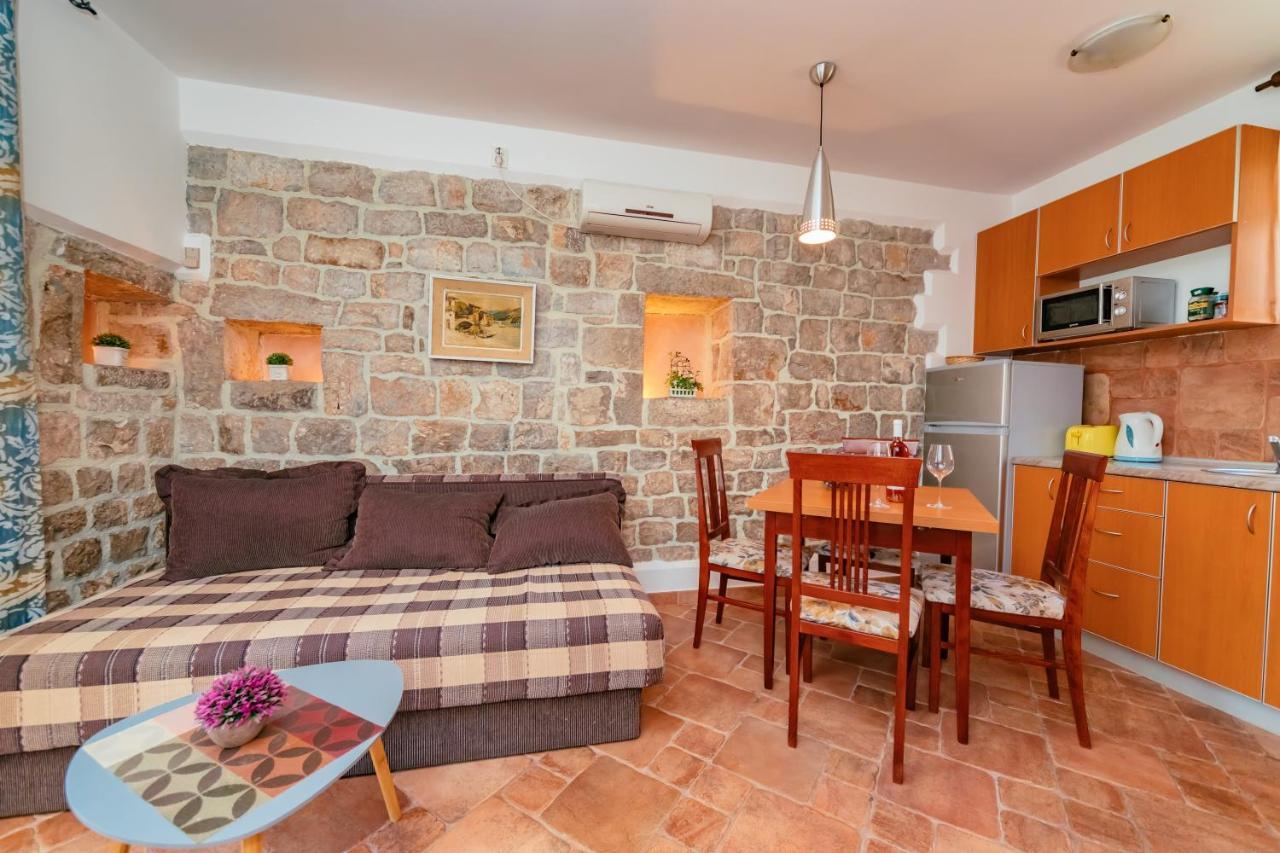 Apartments Bigovo Veljic ティヴァト エクステリア 写真