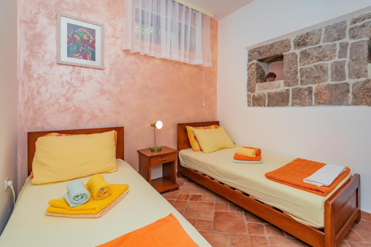 Apartments Bigovo Veljic ティヴァト エクステリア 写真