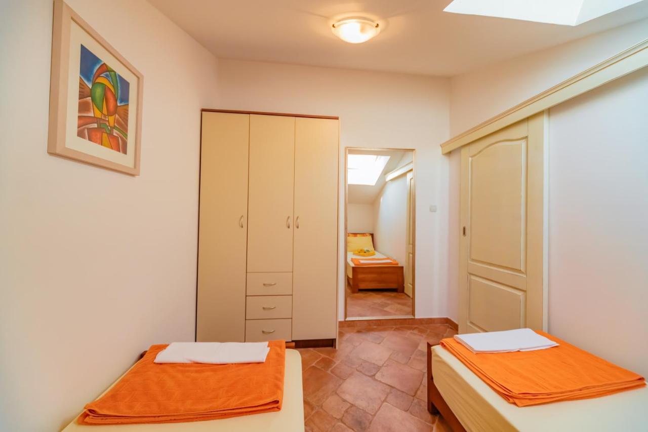 Apartments Bigovo Veljic ティヴァト エクステリア 写真