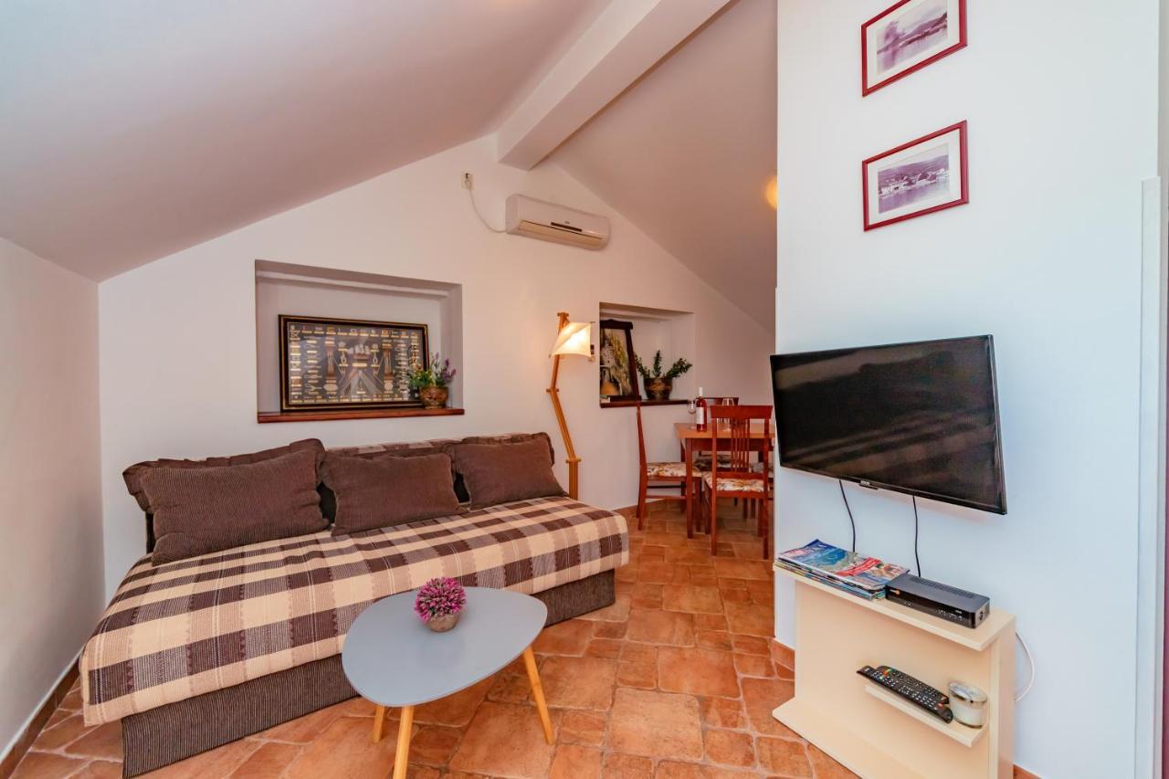 Apartments Bigovo Veljic ティヴァト エクステリア 写真